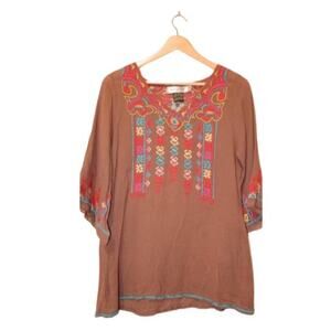 Urban Mangoz embroidered top
